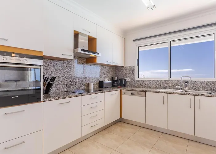 Eldomar * Estreito Da Calheta